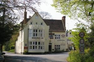  Most Haunted Hotels Kent, Woolpack Hotel